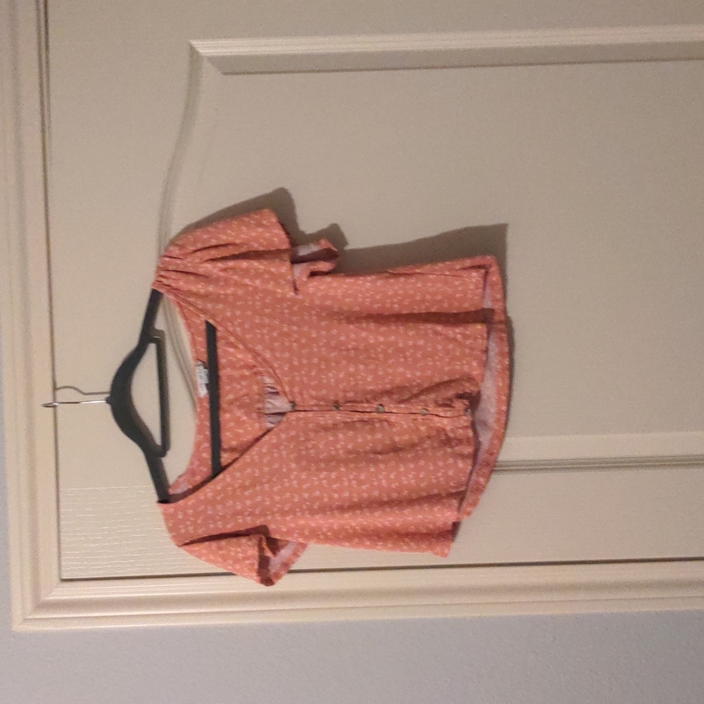 American Eagle Cropped Blouse